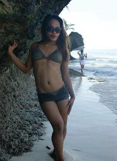 Brianescobido - Transsexual escort in Makati City Photo 1 of 4