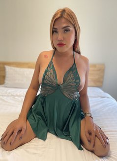 Brianna/cassandra - Transsexual escort in Hong Kong Photo 10 of 17