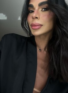 Brianna Ferrari - Transsexual escort in Dubai Photo 28 of 30