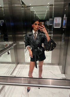 Brianna Ferrari - Transsexual escort in Dubai Photo 29 of 30