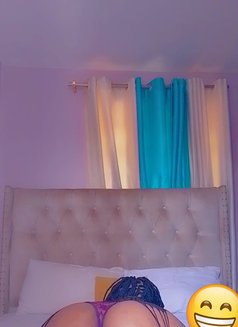 Brianna - escort in Nairobi Photo 2 of 5