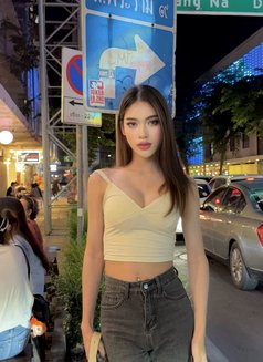 Brianna Ladyboy Big Cock - Transsexual escort in Dubai Photo 3 of 7