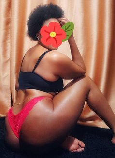 Brianna - puta in Kampala Photo 3 of 5