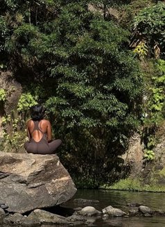 Briannah - escort in Nairobi Photo 5 of 6