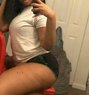 Barkha Indian Housewife - puta in Dubai Photo 1 of 3
