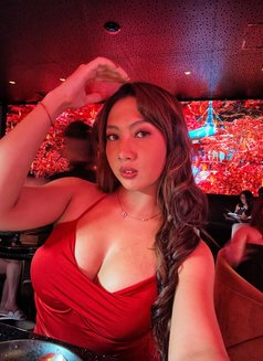 Briel - adult performer in Bali Photo 5 of 7