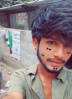 Bright - Acompañantes masculino in Hyderabad Photo 3 of 6