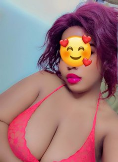 Brina - puta in Chennai Photo 3 of 5