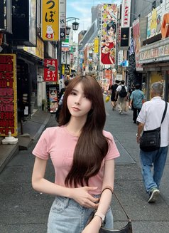 Brink B&T - Transsexual escort in Bangkok Photo 6 of 14