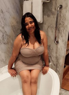 Bristi Mukherjee - escort in Kolkata Photo 8 of 9
