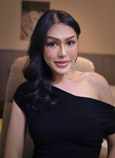 Brit phuket - puta in Phuket Photo 4 of 6