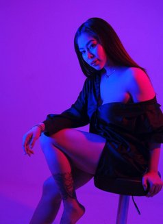 Britanny - escort in Manila Photo 4 of 8