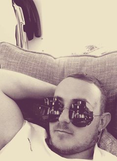 British - Male escort in Ho Chi Minh City Photo 4 of 6