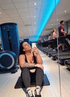 British Feet Mistress 🇬🇧 - escort in Riyadh Photo 3 of 5