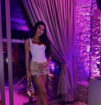 UK British Maddie - puta in Phuket