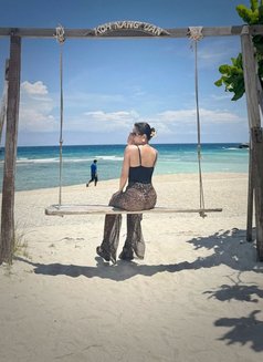 Britney phuket - escort in Phuket Photo 5 of 8