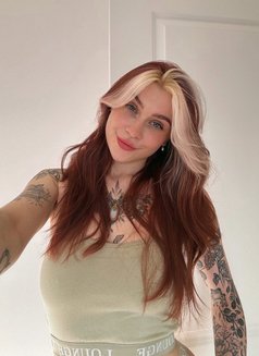 Brittany - escort in Berlin Photo 2 of 4