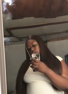 Benna - escort in Johannesburg Photo 5 of 5