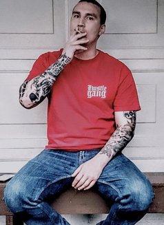 Bronson - Acompañantes masculino in Vancouver Photo 1 of 3