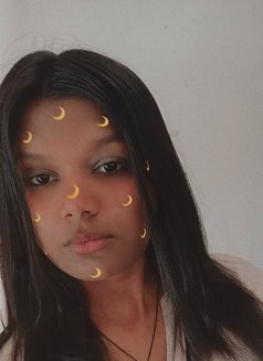 Browine. Friend With Benefits - puta in Noida Photo 3 of 5