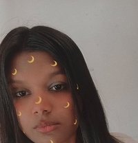 Browine. Friend With Benefits - puta in Noida