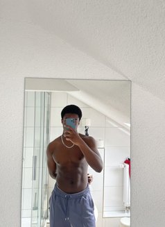 Brown - Male escort in Bangkok Photo 1 of 1