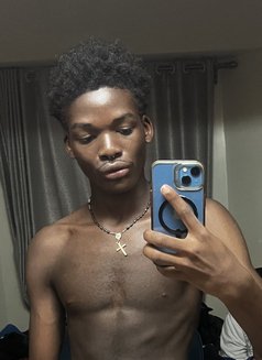Sexy Jermaine - Male escort in Nairobi Photo 5 of 8