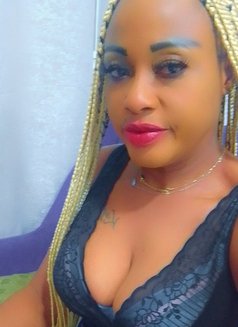 Brown - escort in Abidjan Photo 5 of 6