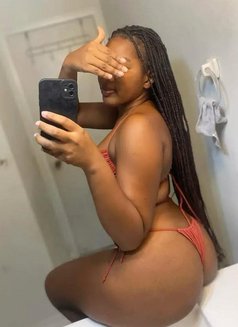 Brown - puta in Riyadh Photo 3 of 4