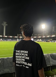 Bruce - Male escort in Mumbai Photo 2 of 6