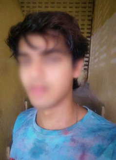 Bruce - Male escort in Mumbai Photo 4 of 6