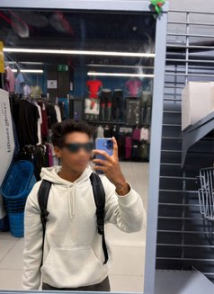 Bruce - Male escort in Mumbai Photo 5 of 6