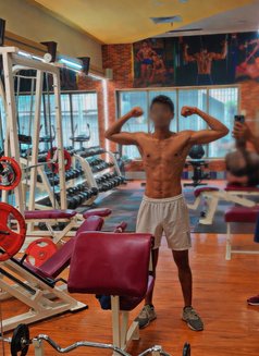 Bruce - Male escort in Mumbai Photo 6 of 6