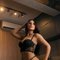 Bruna - escort in İstanbul Photo 2 of 8