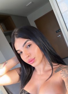 Bruna Ferrari - puta in Dubai Photo 15 of 17