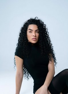 Morene - dominatrix in Dubai Photo 3 of 8