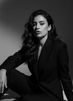 Bruninha - Masajista in São Paulo Photo 2 of 5