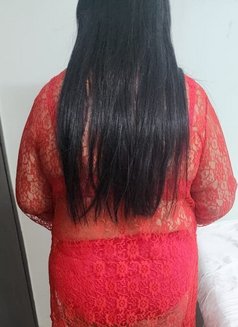 Brusty Sonia - puta in Noida Photo 2 of 6