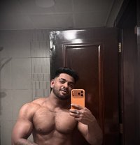 Bryan Sri Lankan model (mgs & BFE) - Male escort in Dubai