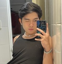 Johnny A. - Male escort in Manila