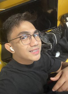Brylle - Acompañantes masculino in Manila Photo 7 of 12