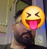 Bs Toper - masseur in Muscat