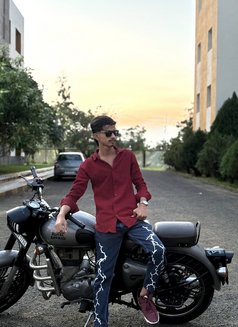 #Btech Fucker Lovely Pussy Licker - Male companion in Mumbai Photo 7 of 7