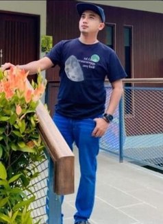 Buaya Jantan Best Msg - Male escort in Kuala Lumpur Photo 1 of 4