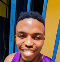 Kenyan king🇰🇪 - masseur in Dubai