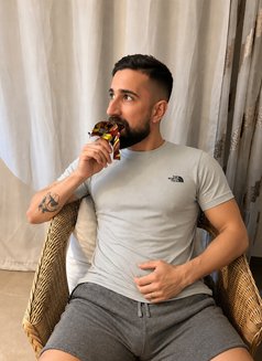 Bubble David - Acompañantes masculino in İstanbul Photo 1 of 11
