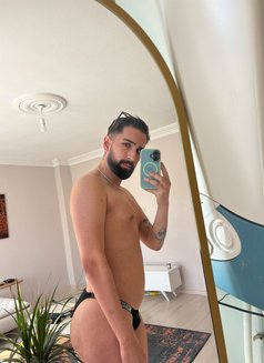 Bubble David - Acompañantes masculino in İstanbul Photo 2 of 11