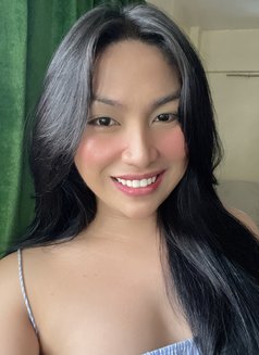 Bubbles - Transsexual escort in Manila Photo 4 of 5