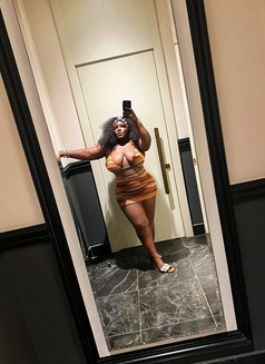 Bubu - puta in Dubai Photo 5 of 6