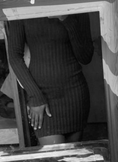 Buffy Gal - adult performer in Newcastle upon Tyne Photo 3 of 3